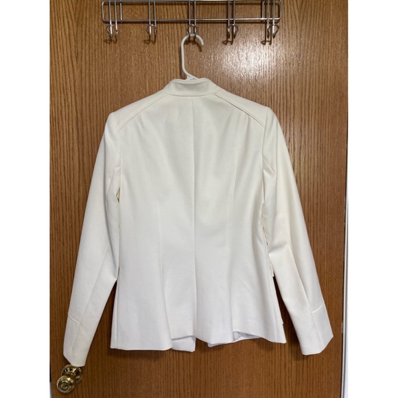 ❌SOLD❌NWOT White House Black Market Blazer Size 8 - Picture 2 of 2